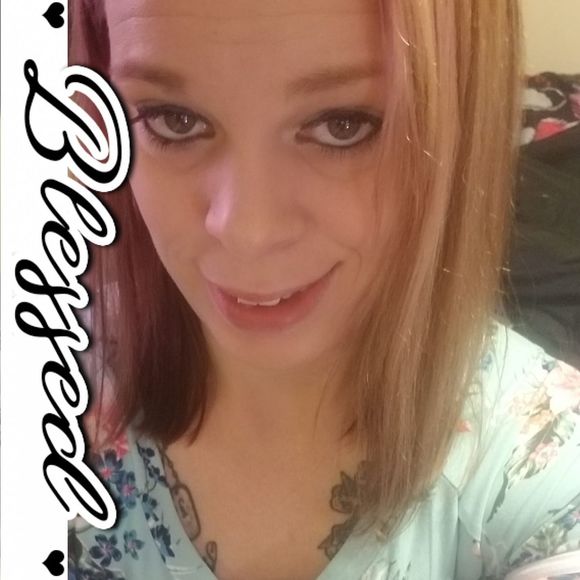 Meet your Posher, Kelli - Picture 1 of 1